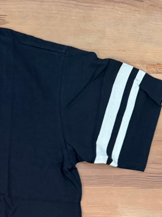 Camiseta Pesada Negro con líneas GTB Momotaro