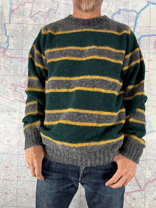 Frozen Laughter Med Gray Woman