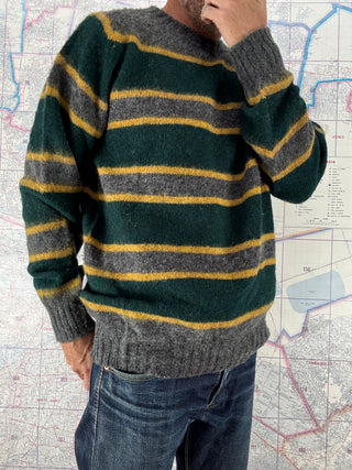 Frozen Laughter Med Gray Woman