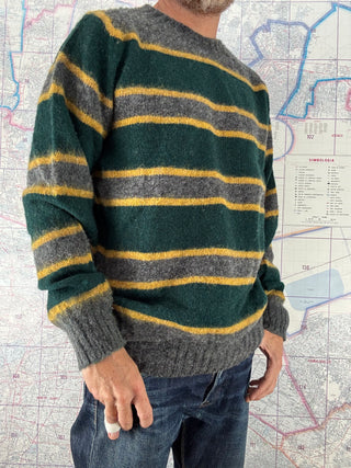 Frozen Laughter Med Gray Woman