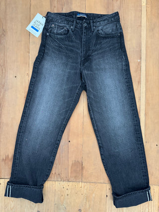 J514 Japan Blue Jeans Gris 14 oz selvedge loose
