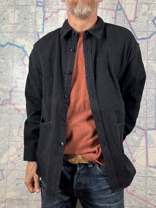 Sashiko Sobre Camisa Negra Japan Blue Jeans