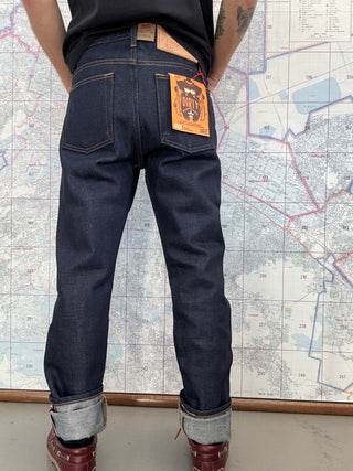 Elephant 14 Weird Guy Naked and Famous 20 oz