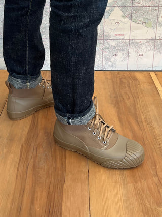 All Weather RF Brown Moonstar