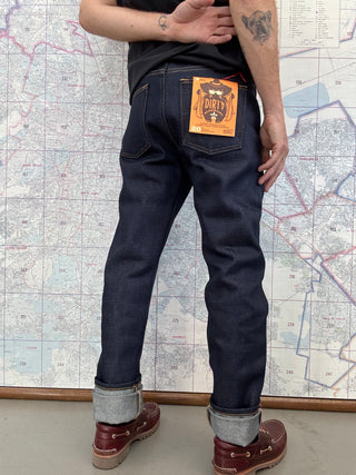 Elephant 14 Weird Guy Naked and Famous 20 oz