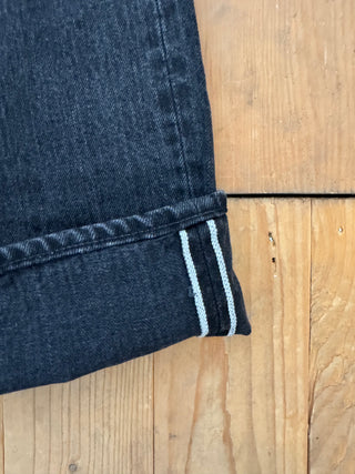 J514 Japan Blue Jeans Gris 14 oz selvedge loose